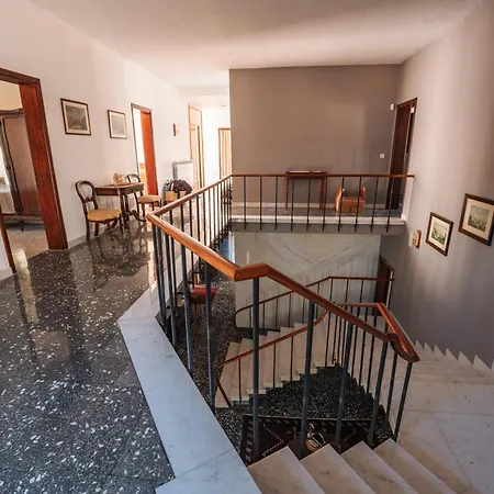 别墅 Stunning 5-bedroom With Pool & Full Amenities *