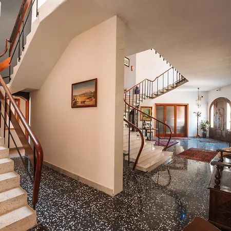 别墅 Stunning 5-bedroom With Pool & Full Amenities