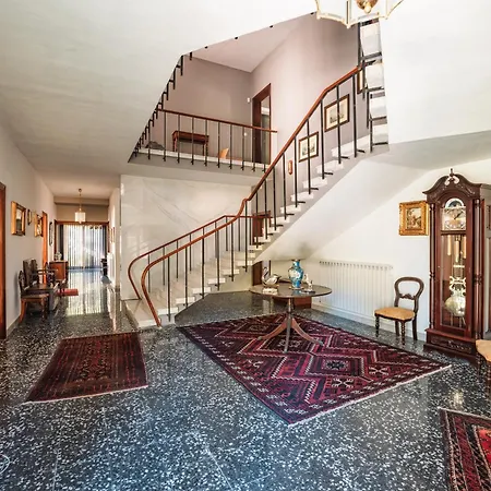 别墅 Stunning 5-bedroom With Pool & Full Amenities Lija